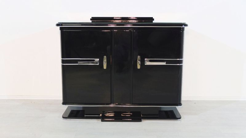 Kleine französische Art-Deco-Kommode