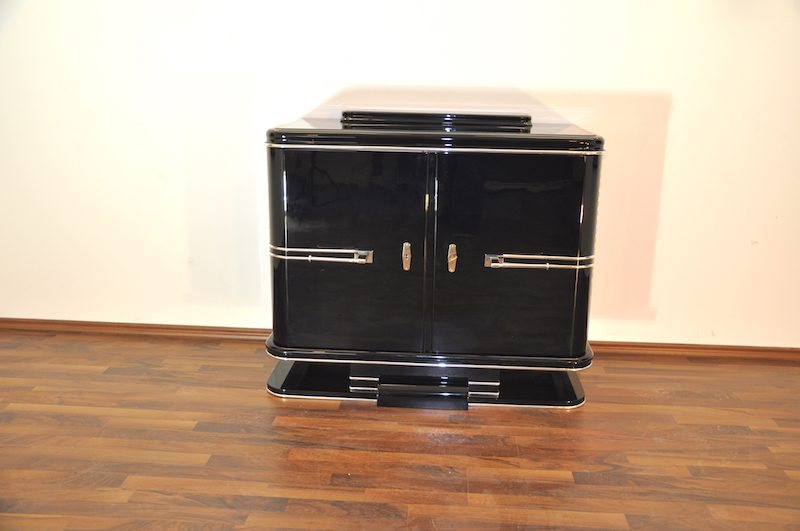 Kompakte französische Art-Deco-Kommode