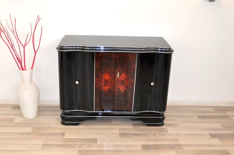 Kommode im Art-déco-Stil aus Walnussholz mit Klavierlack