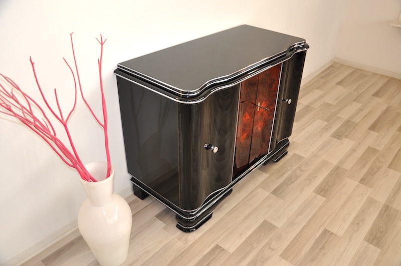 Kommode im Art-déco-Stil aus Walnussholz mit Klavierlack