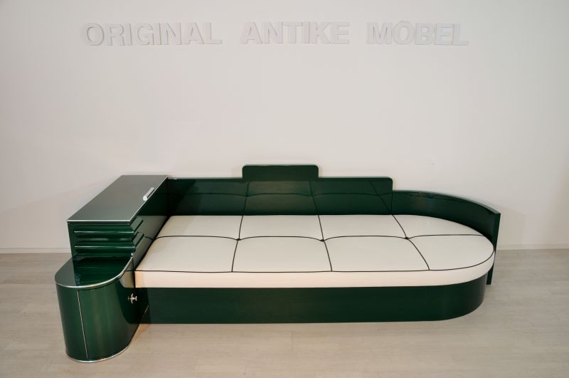 Hochglänzendes Art-déco-Tagesbett aus Frankreich in Jaguar Racing Green