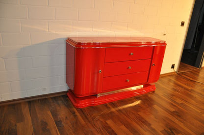 Rotes Art-Deco-Lowboard