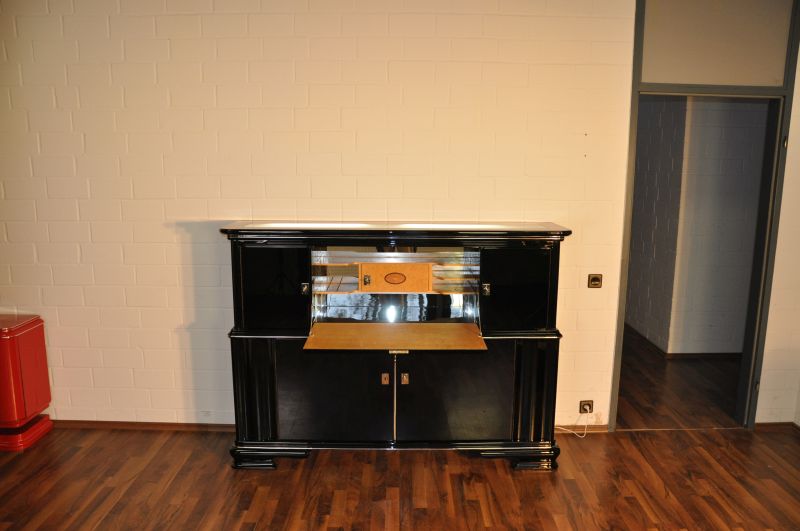Sekretärin im französischen Art-Deco-Stil