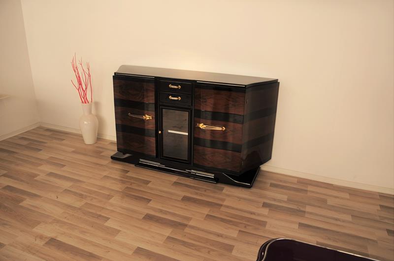 Ungewöhnliches Art-déco-Sideboard mit Vitrinenfach