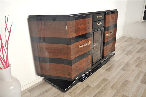 Außergewöhnliches Art Deco Sideboard mit Vitrinenfach