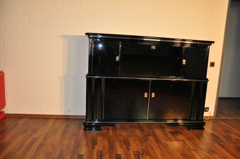 Sekretärin im französischen Art-Deco-Stil