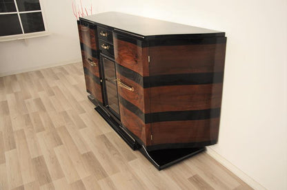 Ungewöhnliches Art-déco-Sideboard mit Vitrinenfach