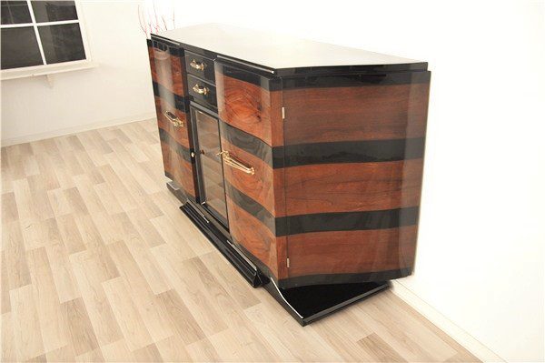 Außergewöhnliches Art Deco Sideboard mit Vitrinenfach