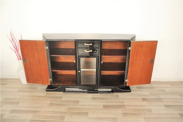 Außergewöhnliches Art Deco Sideboard mit Vitrinenfach