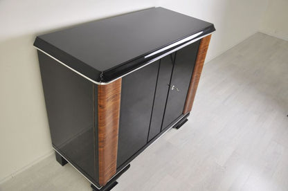 Art Deco Kommode mit Verzierungen aus Nussbaumholz