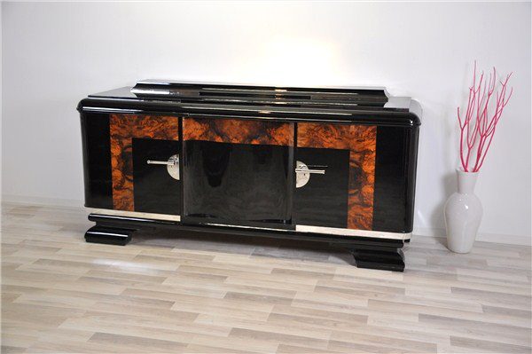 Großes Art-déco-Buffet mit Maserdetails