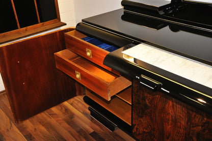Original 1920er Art Deco Sideboard Wurzelholz mit Messinggriffen