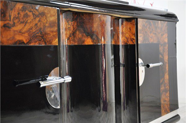 Großes Art-déco-Buffet mit Maserdetails