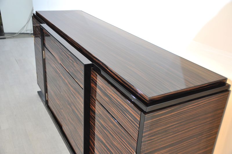 Wundervolles Art Deco Makassar-Sideboard