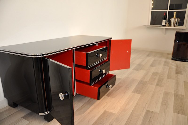 Schwarze, hochglänzende Kommode aus dem Art déco