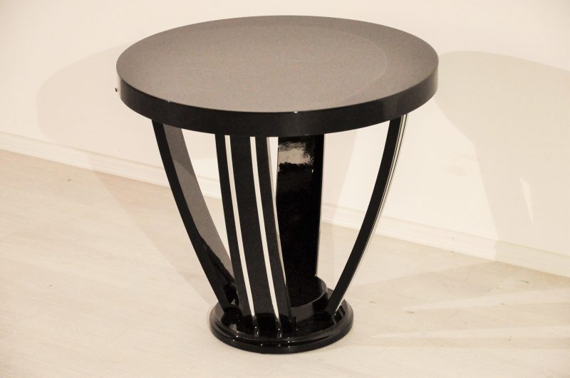 Schwarzer Beistelltisch im Art-Deco-Stil, ca. 1925