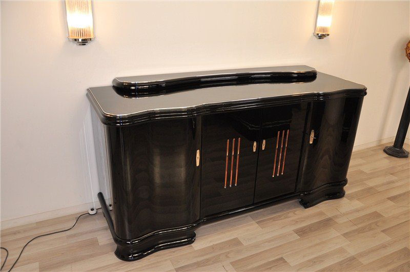 Illuminated Art Deco Sideboard with Serpentine Doors