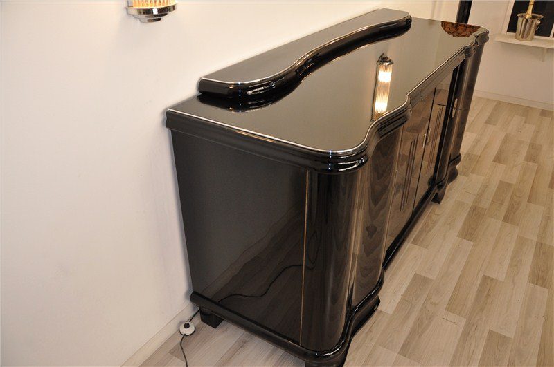 Illuminated Art Deco Sideboard with Serpentine Doors