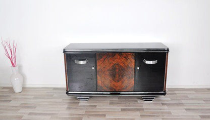 Art-Deco-Sideboard mit Pyramidenfüßen