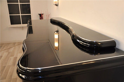 Beleuchtetes Art Deco Sideboard mit geschwungenen Türen