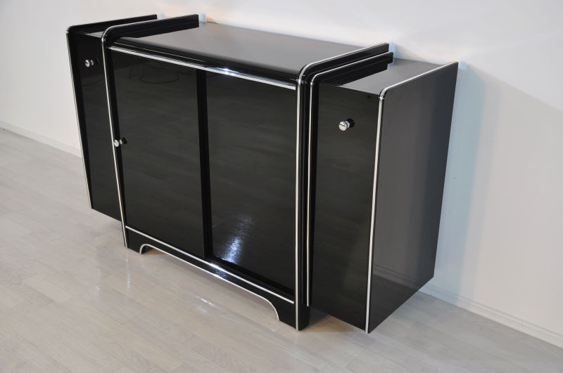 Art-Deco-Sideboard mit Barerweiterungen
