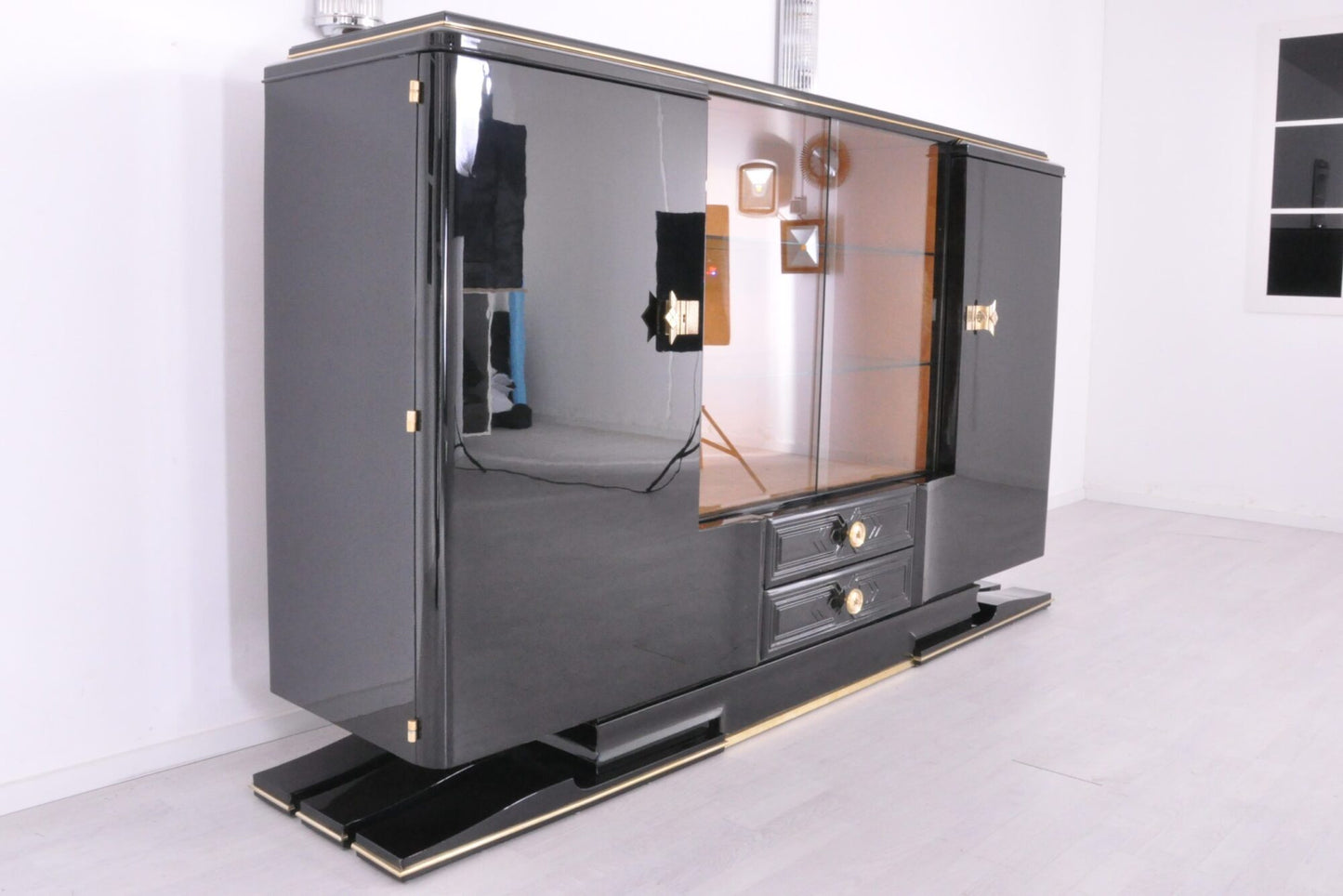 Art Deco Highboard Messinggriffe 1930er Jahre