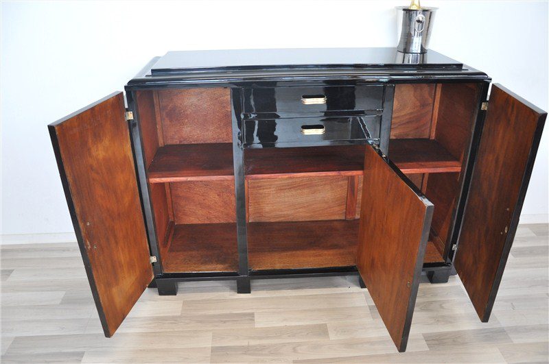 Kleines Art-Deco-Buffet mit Mahagonifurnier