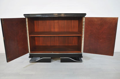 Art-déco-Kommode mit Chromdetails