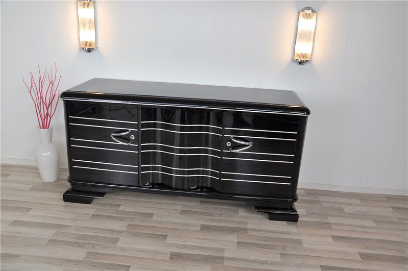 Schwarzes, hochglänzendes Sideboard im Art-Deco-Stil