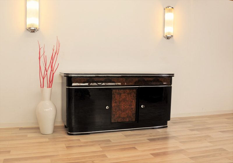 Original Art Deco Sideboard mit Nussbaumdetails