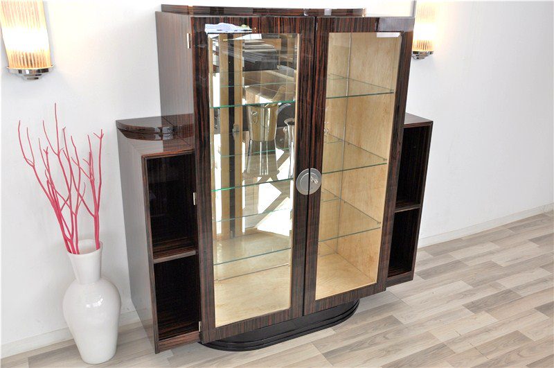 Art Deco Vitrine Made of Macassar