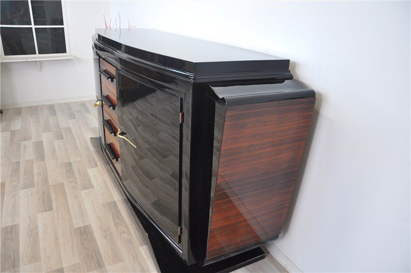 Art-Deco-Sideboard