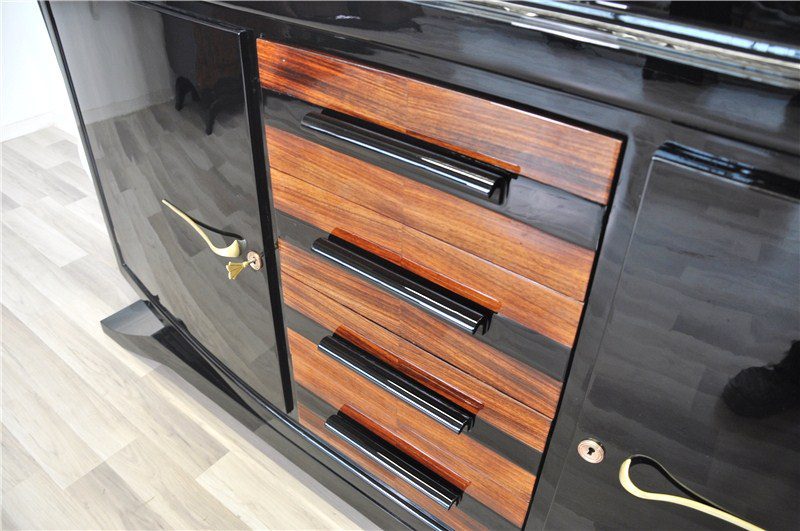 Art-Deco-Sideboard