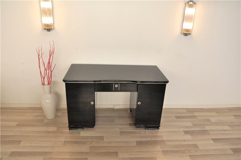 Kleiner Art-Deco-Schreibtisch aus den 1930er Jahren