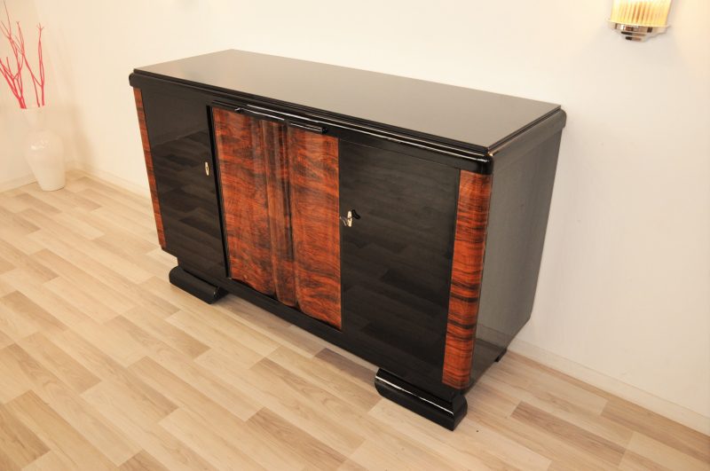 Hochglanz Art Deco Kommode mit geschwungenen Türen