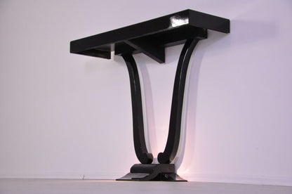 Art Deco Konsole in Lyraform
