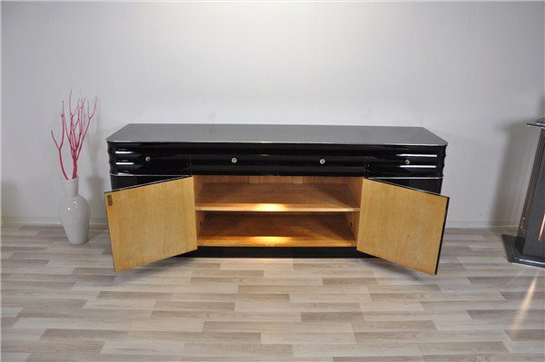 Großes Sideboard im Art-déco-Stil mit Hochglanzlackierung