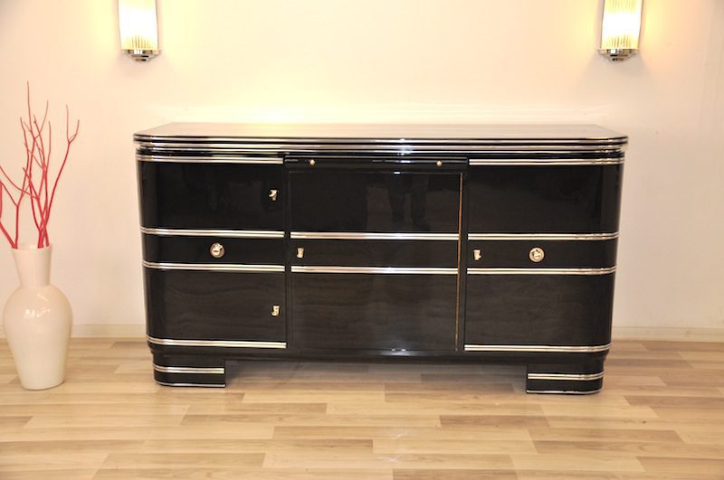 Chromliner Buffet aus der Art Deco Ära