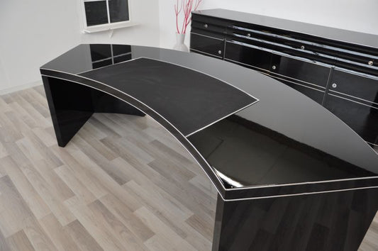 Antiker Bauhaus Chef-Schreibtisch XXL mit halbrunder Form