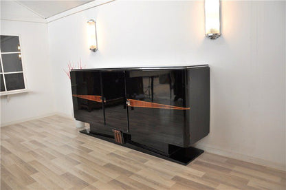 Schwebendes Art-Deco-Buffet mit edlen Holzdetails