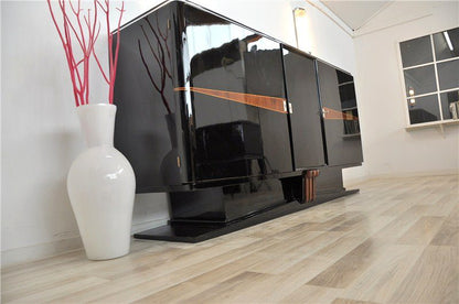 Schwebendes Art-Deco-Buffet mit edlen Holzdetails