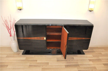 Schwebendes Art Deco Buffet mit feinen Holzdetails
