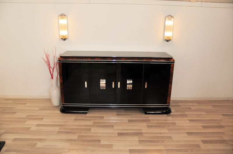 Französisches Art-Deco-Sideboard mit Klavierlack und Mahagoni-Verzierungen
