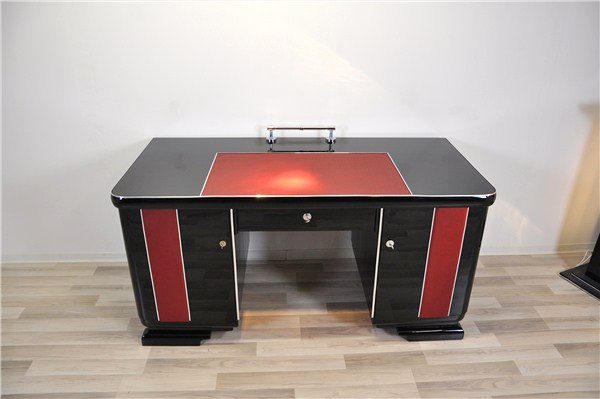 Art Deco Desk with wonderful Leather Applications