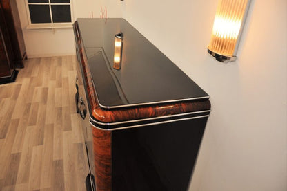 Französisches Art-Deco-Sideboard mit Klavierlack und Mahagoni-Verzierungen