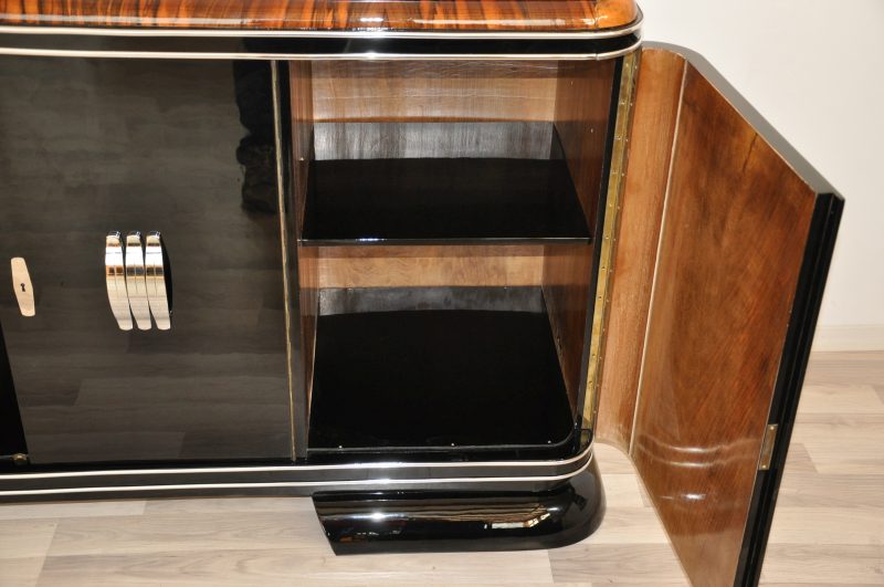 Französisches Art-Deco-Sideboard mit Klavierlack und Mahagoni-Verzierungen