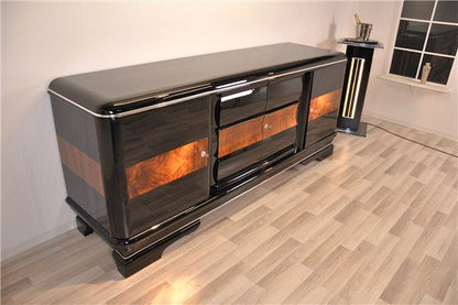 Großes Art Deco Buffet mit Nussbaum