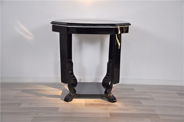 Art Deco Beistelltisch mit tollem Design