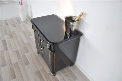 Kleine Art-Deco-Bar mit Schubladen
