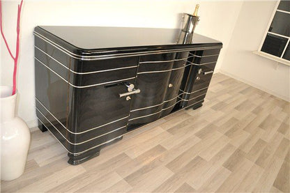 Großes Sideboard im Art-déco-Stil mit Chromstangen